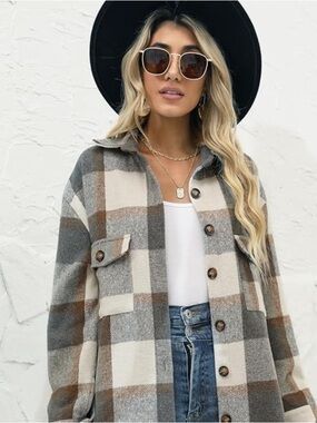 Skikyan plaid she met, NWT, M